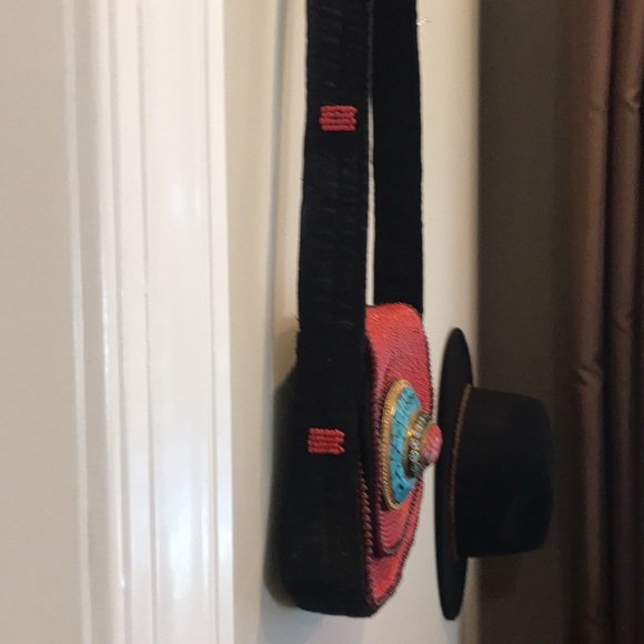 Ladies unique handbag - Picture 5 of 5